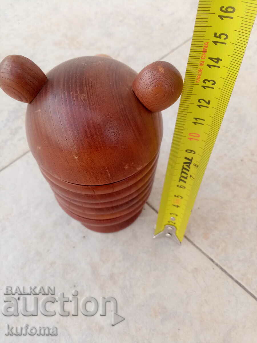 Auction Wooden figure with coasters. Auction Wooden figure with coasters.