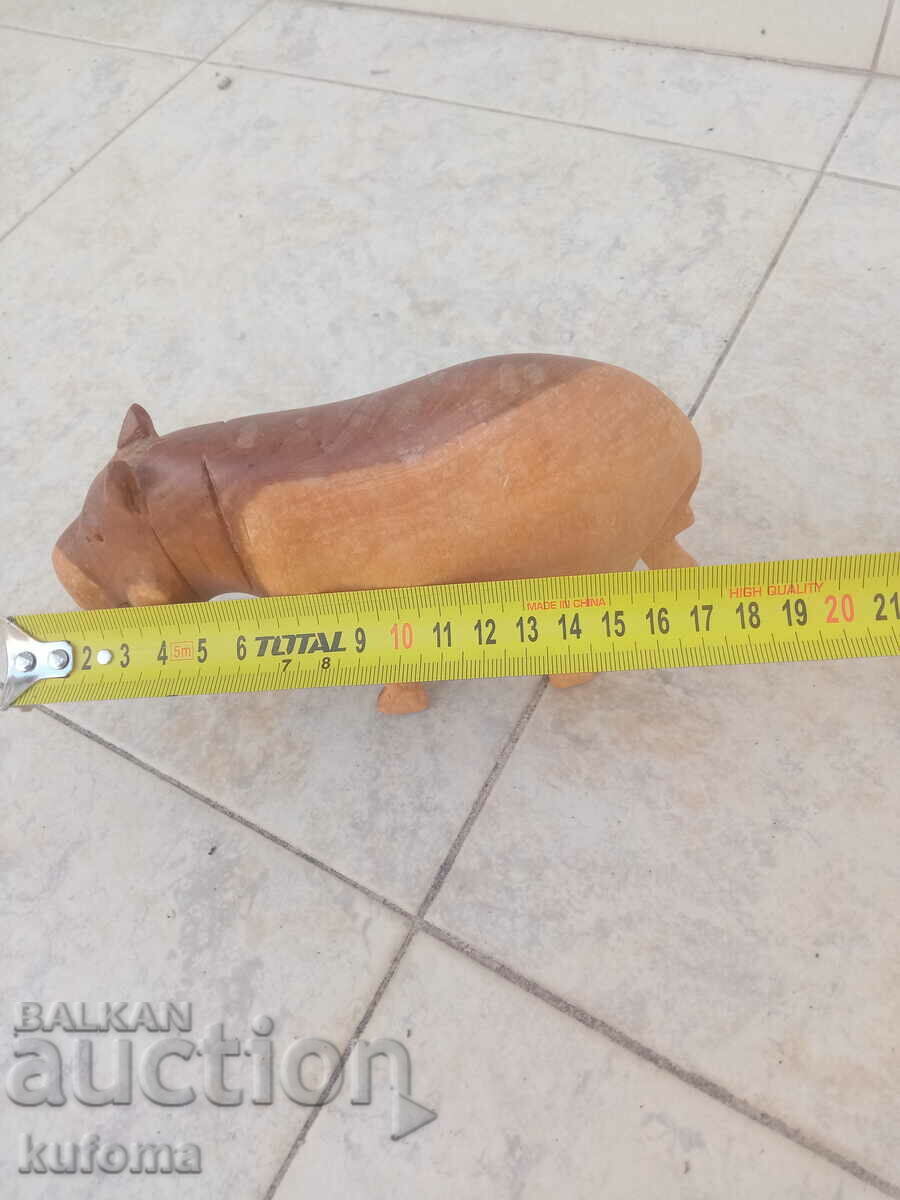 Delivery of Wooden figure of a hippopotamus Delivery of Wooden figure of a hippopotamus