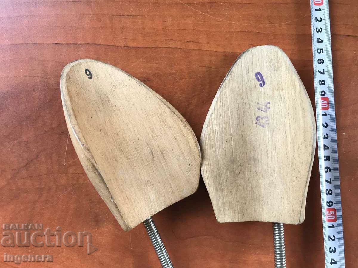 Auction MOLD SHOE MOLDS WOOD BRANDED TENSIONERS STRETCHERS Auction MOLD SHOE MOLDS WOOD BRANDED TENSIONERS STRETCHERS