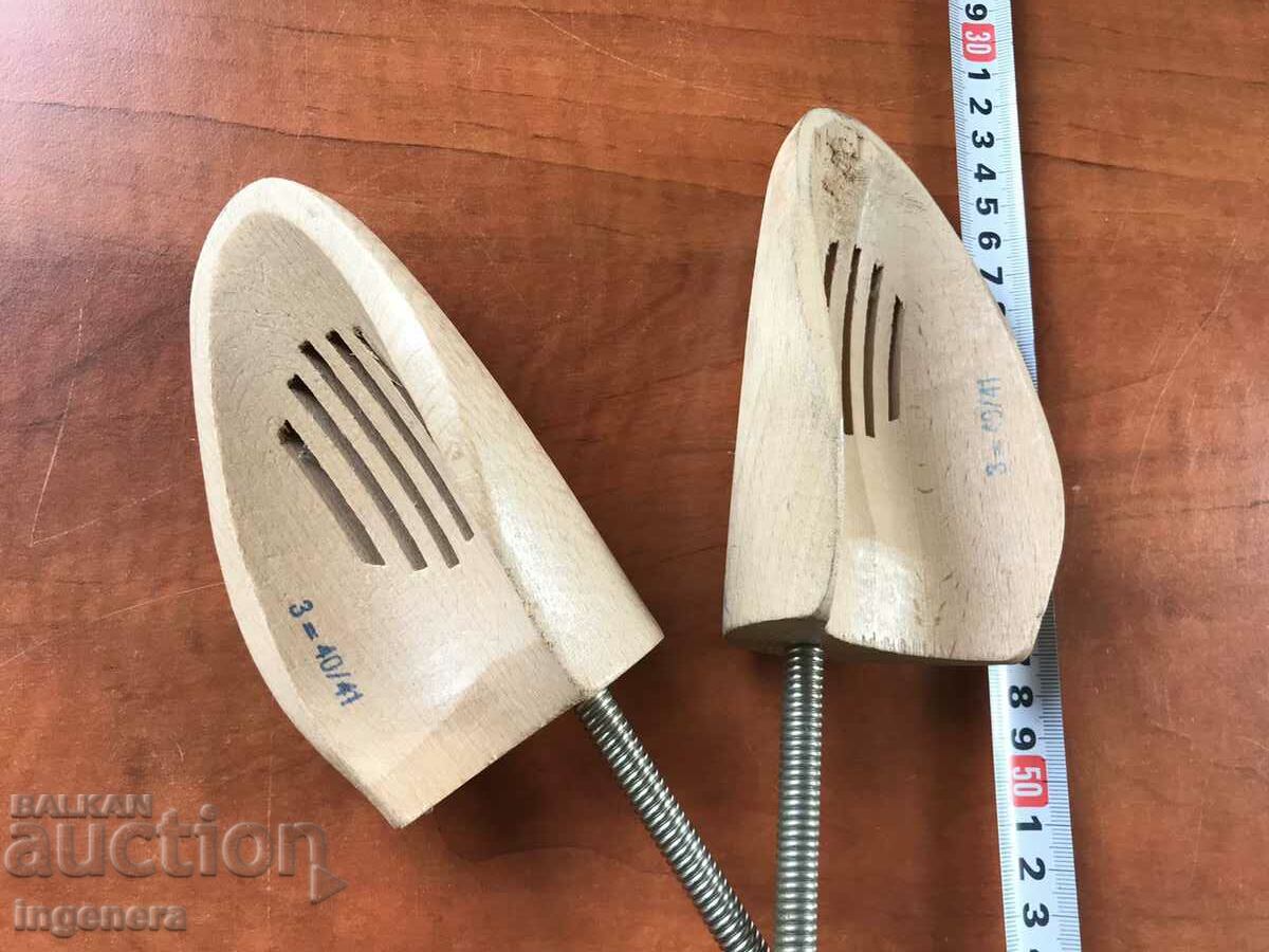 Auction MOLD SHOE MOLDS WOOD BRANDED TENSIONERS STRETCHERS Auction MOLD SHOE MOLDS WOOD BRANDED TENSIONERS STRETCHERS