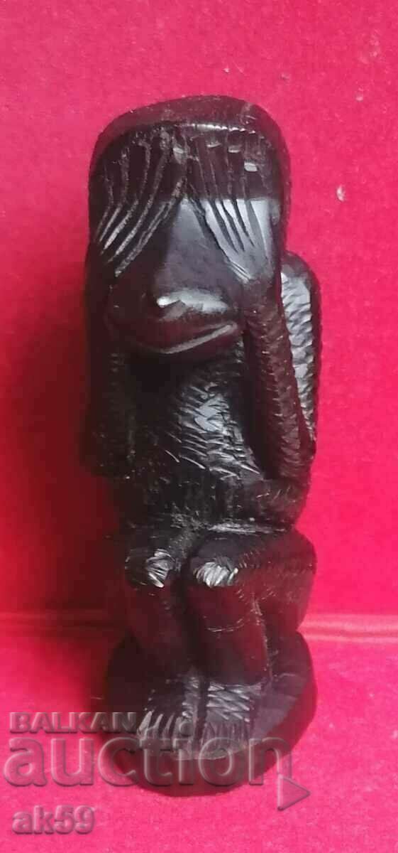 Maimuță înțeleaptă "Nevidyah" - sculptură mică sculptată în lemn.