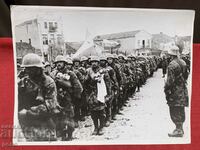 Intrarea trupei de parașute în Kumanovo, o fotografie veche