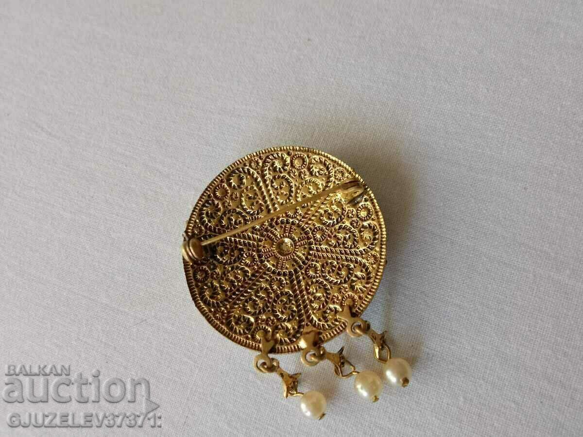 Period 1940s Women's pearl and porcelain brooch with price 89.00 BGN | € 45.50