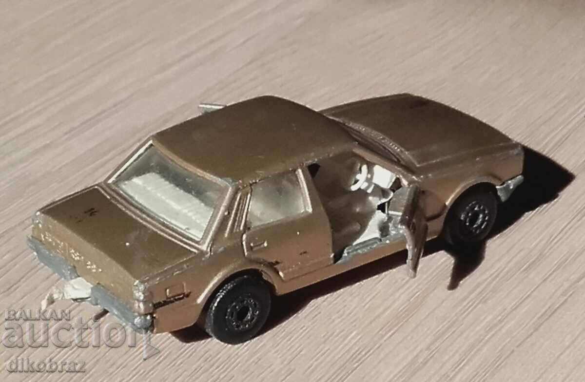 Ford / Ford Cortina - Matchbox - England with price 35.00 BGN | € 17.90 Ford / Ford Cortina - Matchbox - England with price 35.00 BGN | € 17.90
