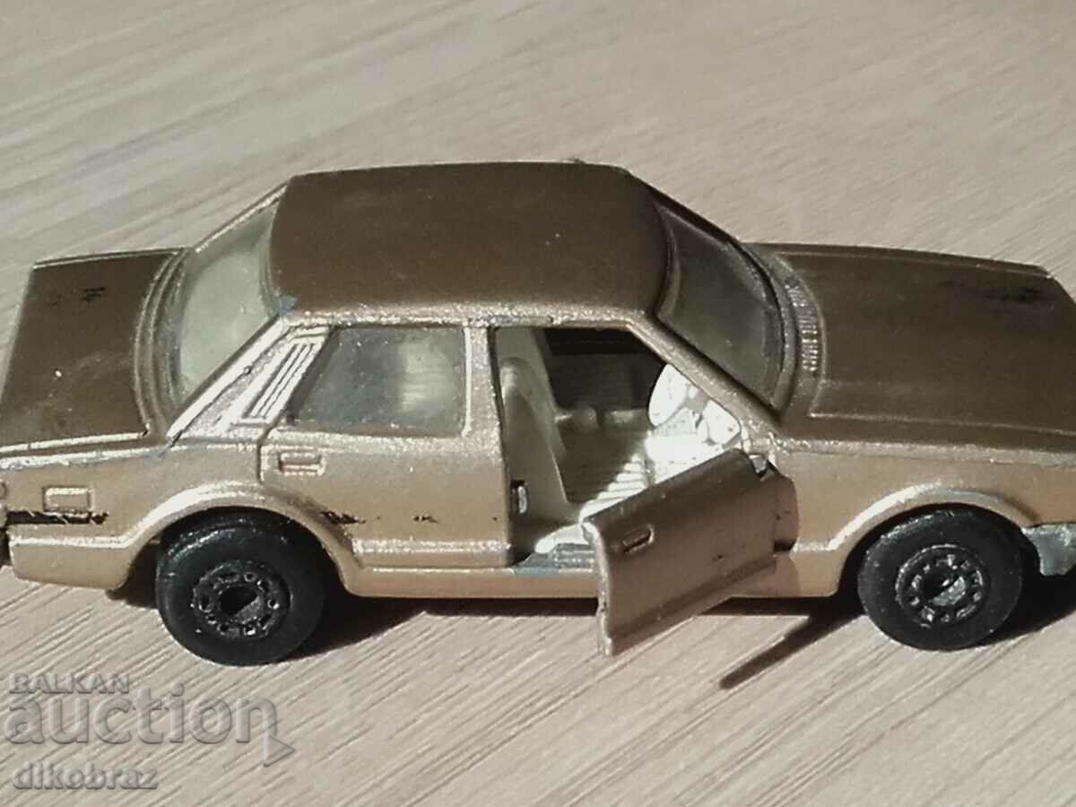 Auction Ford / Ford Cortina - Matchbox - England Auction Ford / Ford Cortina - Matchbox - England