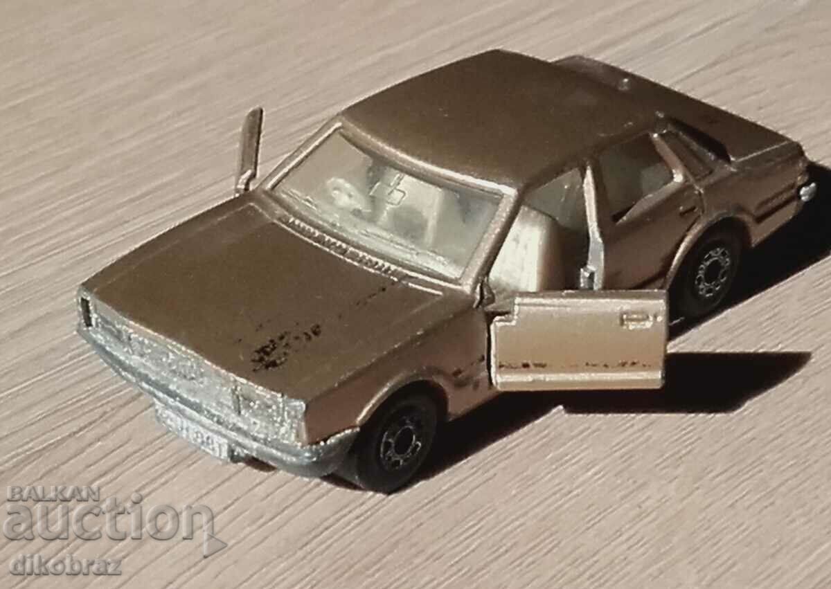 Ford / Ford Cortina - Matchbox - England Ford / Ford Cortina - Matchbox - England