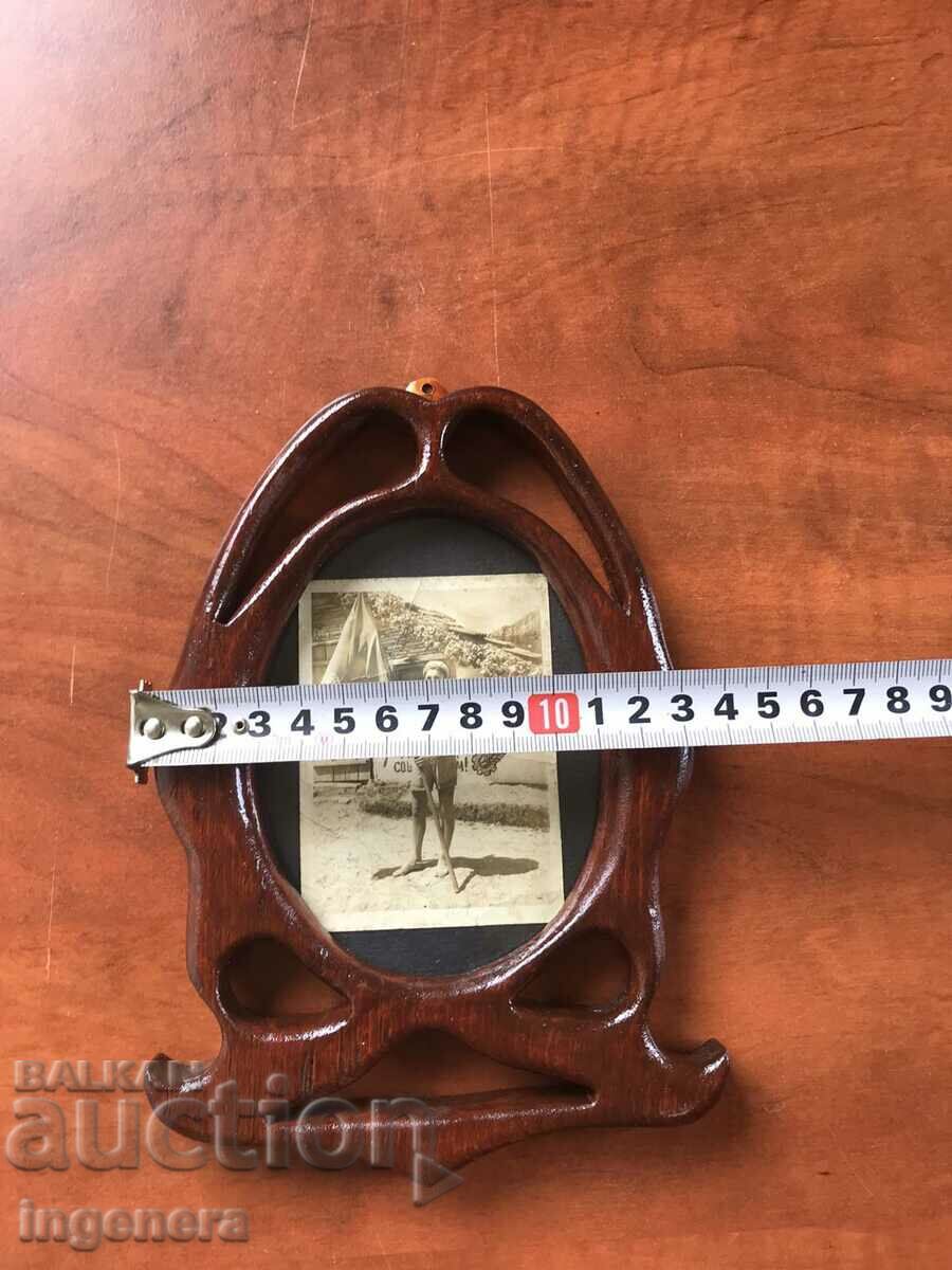 Auction FRAME FOR PHOTO OR PICTURE WOOD BEECH OPEN Auction FRAME FOR PHOTO OR PICTURE WOOD BEECH OPEN