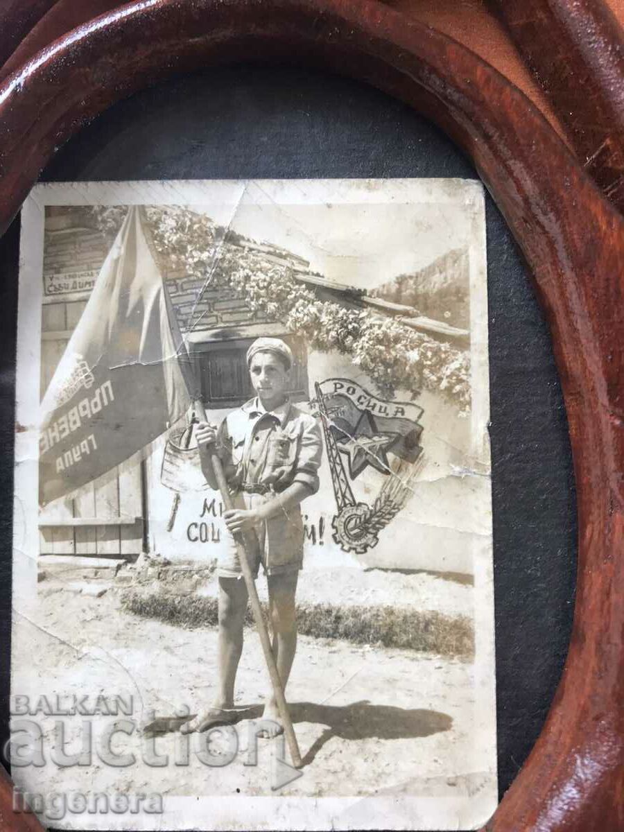 FRAME FOR PHOTO OR PICTURE WOOD BEECH OPEN - 6 FRAME FOR PHOTO OR PICTURE WOOD BEECH OPEN - 6