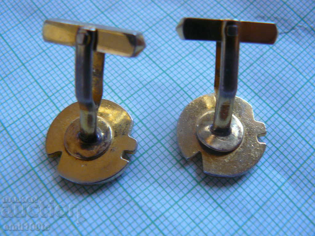 Delivery of Cufflinks - Buttons Football Federation of Norway