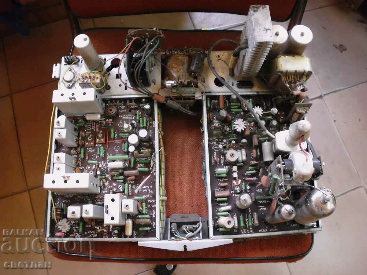 ΠΛΑΙΣΙΟ 1 με τιμή 32.00 BGN | € 16.36 ΠΛΑΙΣΙΟ 1 με τιμή 32.00 BGN | € 16.36