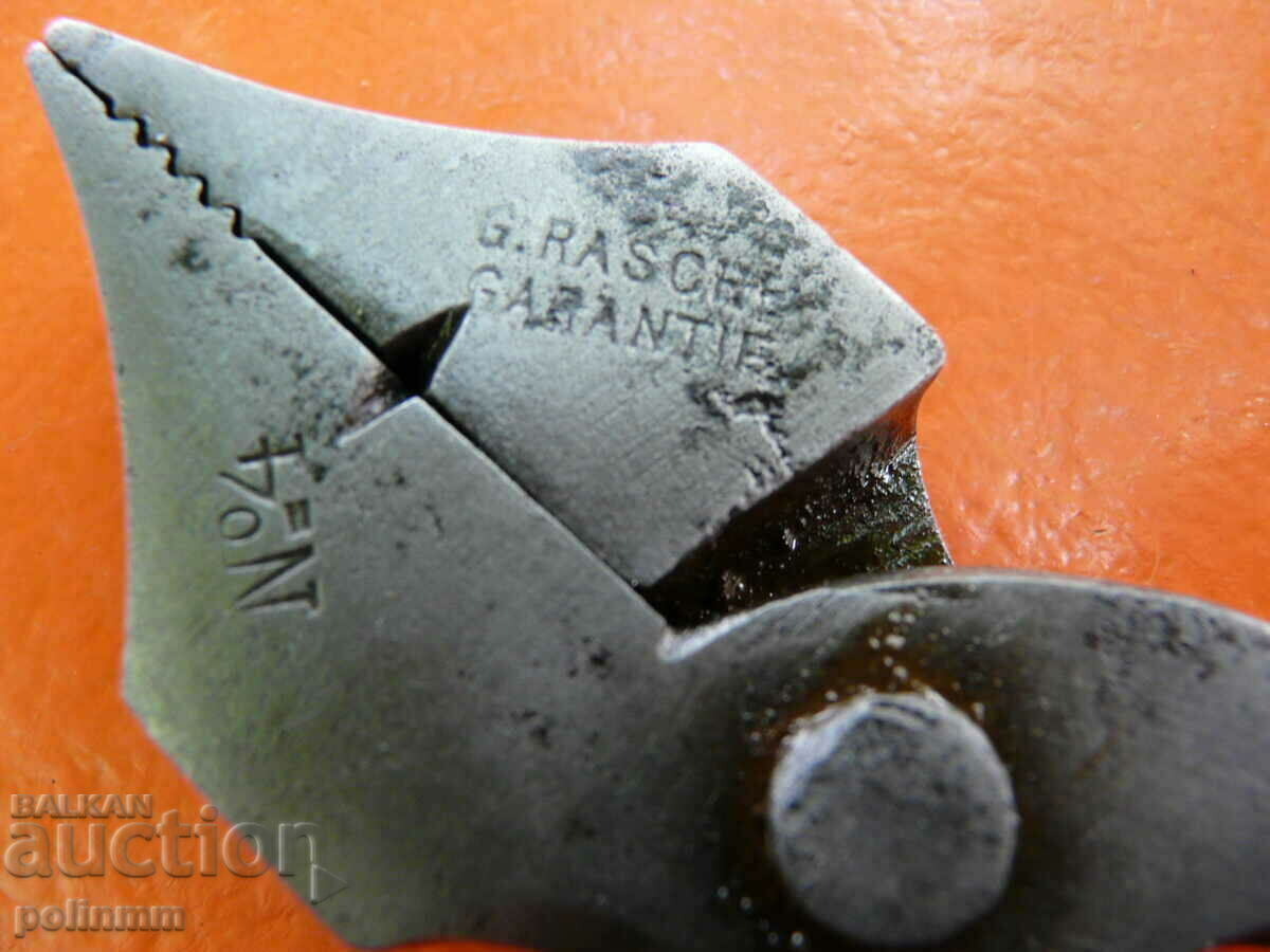 Παράδοση Παλιά πένσα τσαγκάρη - 46 Παράδοση Παλιά πένσα τσαγκάρη - 46