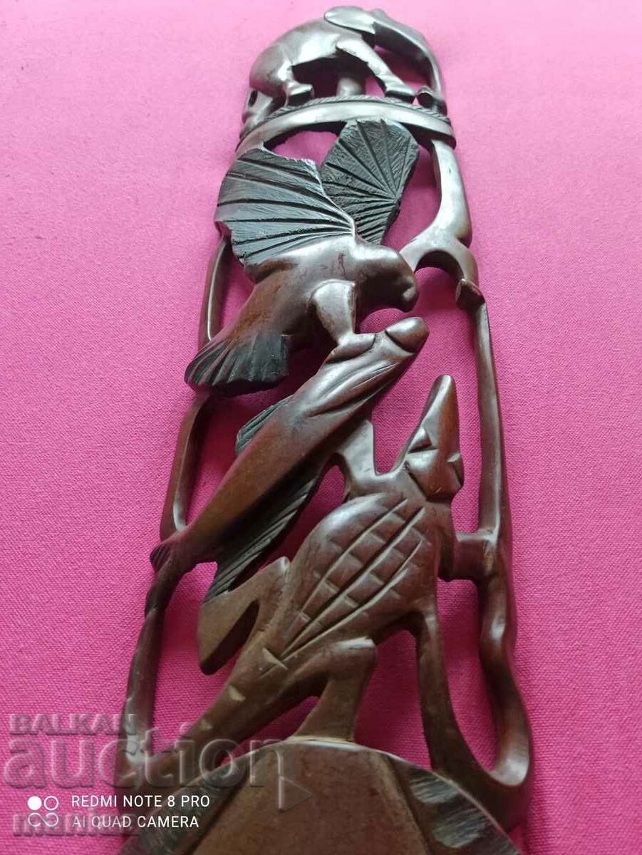 Auction Beautiful African wooden mask Auction Beautiful African wooden mask