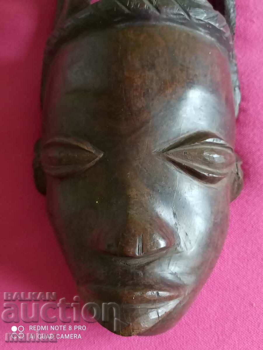 Beautiful African wooden mask with price 90.00 BGN | € 46.02