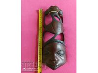 Frumoasă mască africană din lemn