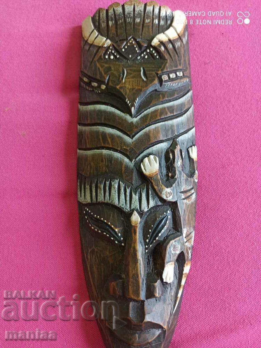 Beautiful African wooden mask with price 80.00 BGN | € 40.90 Beautiful African wooden mask with price 80.00 BGN | € 40.90