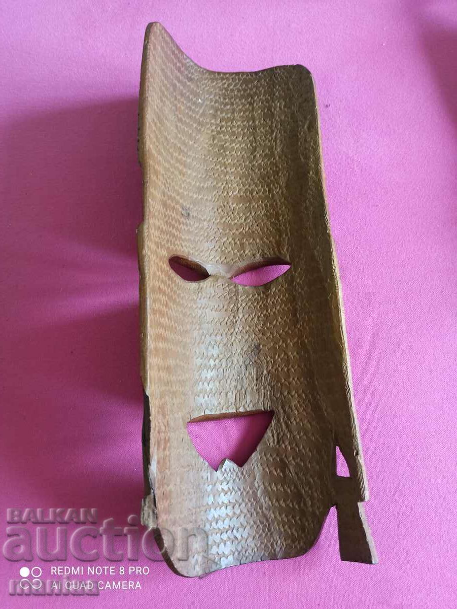 Beautiful African wooden mask - 6 Beautiful African wooden mask - 6