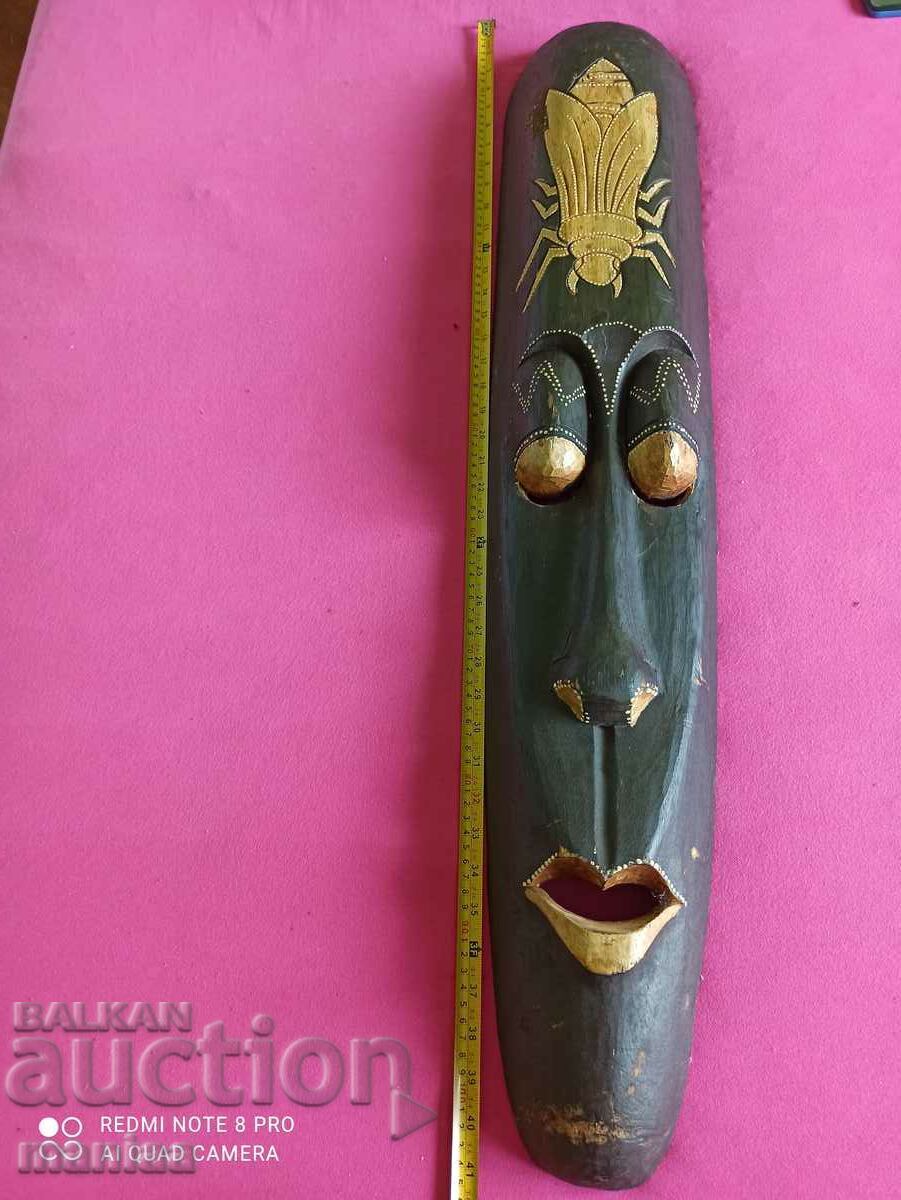 Красива Африканска дървена маска Красива Африканска дървена маска