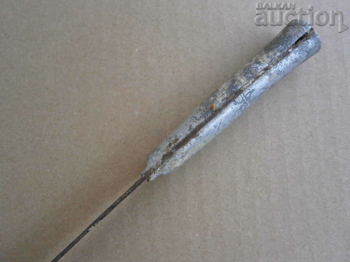 Delivery of old knife Delivery of old knife