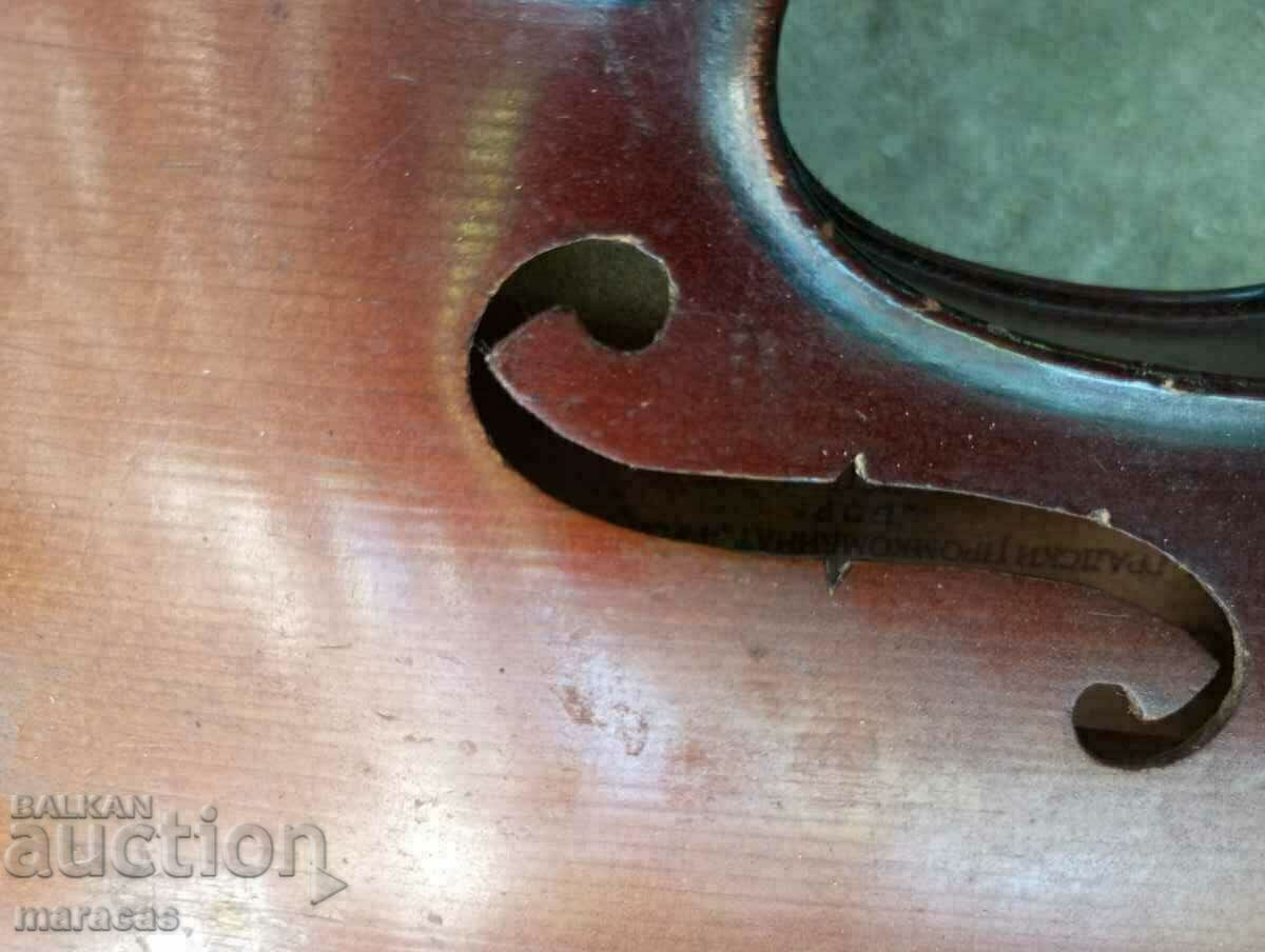 An old violin - 6 An old violin - 6