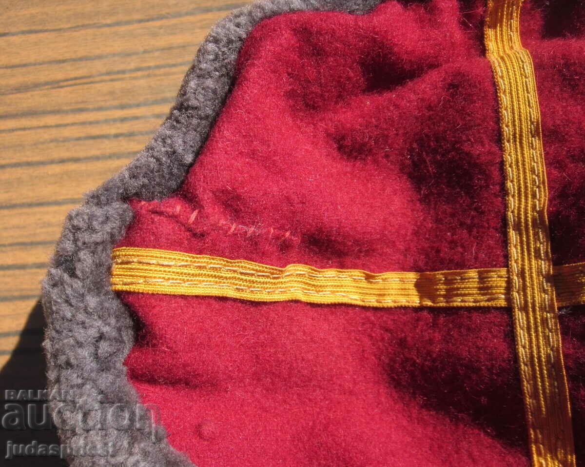 Παράδοση παλιό βουλγαρικό καπέλο φρουρών Φρουρά χειμερινό καπέλο Παράδοση παλιό βουλγαρικό καπέλο φρουρών Φρουρά χειμερινό καπέλο