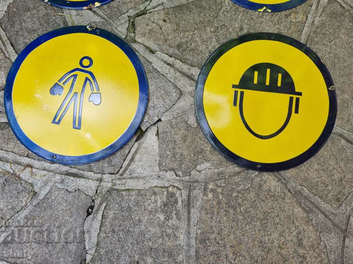 Auction Old enamelled plate Auction Old enamelled plate