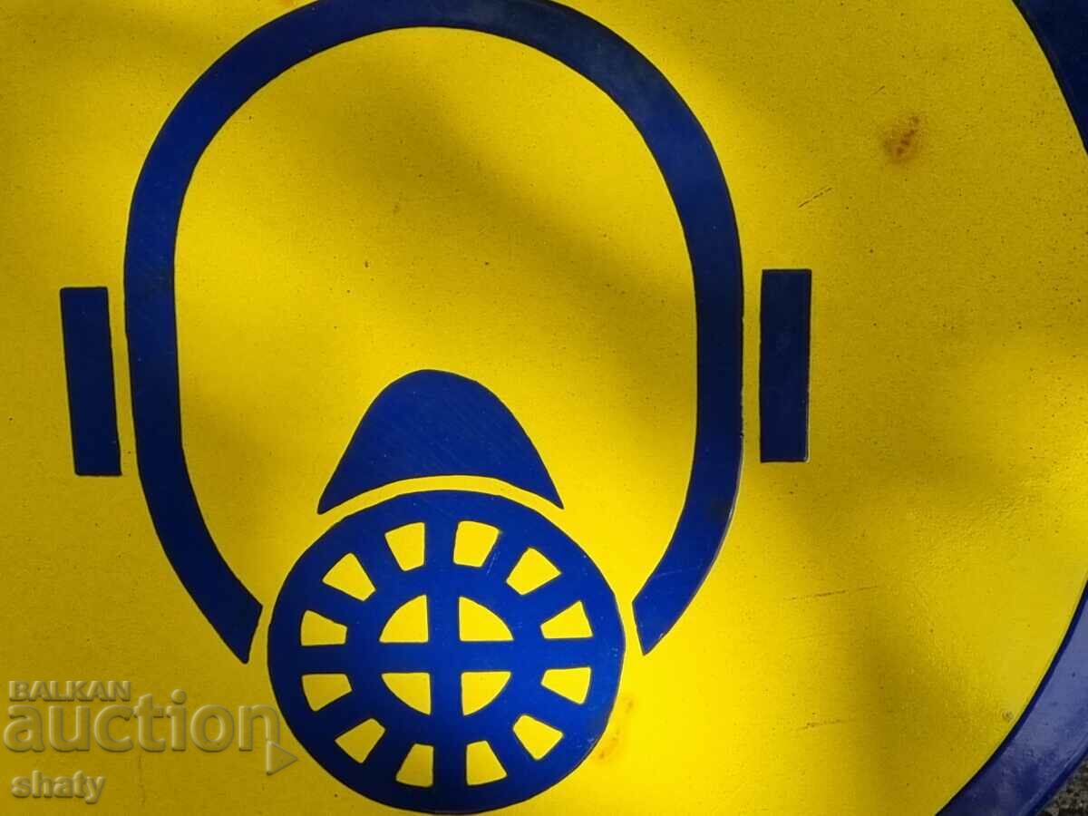 Delivery of Old enamelled plate Delivery of Old enamelled plate