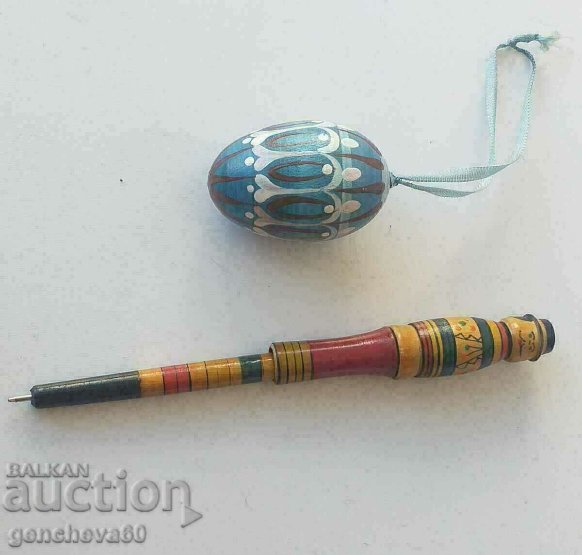 Παράδοση Ελκυστική χημική matryoshka και γραπτό αυγό