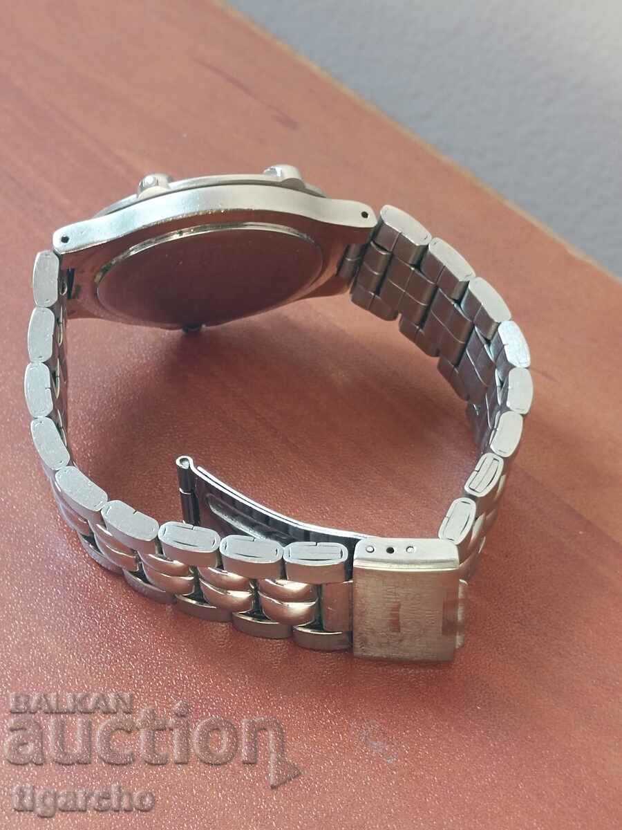 Delivery of Swiss men's watch Delivery of Swiss men's watch