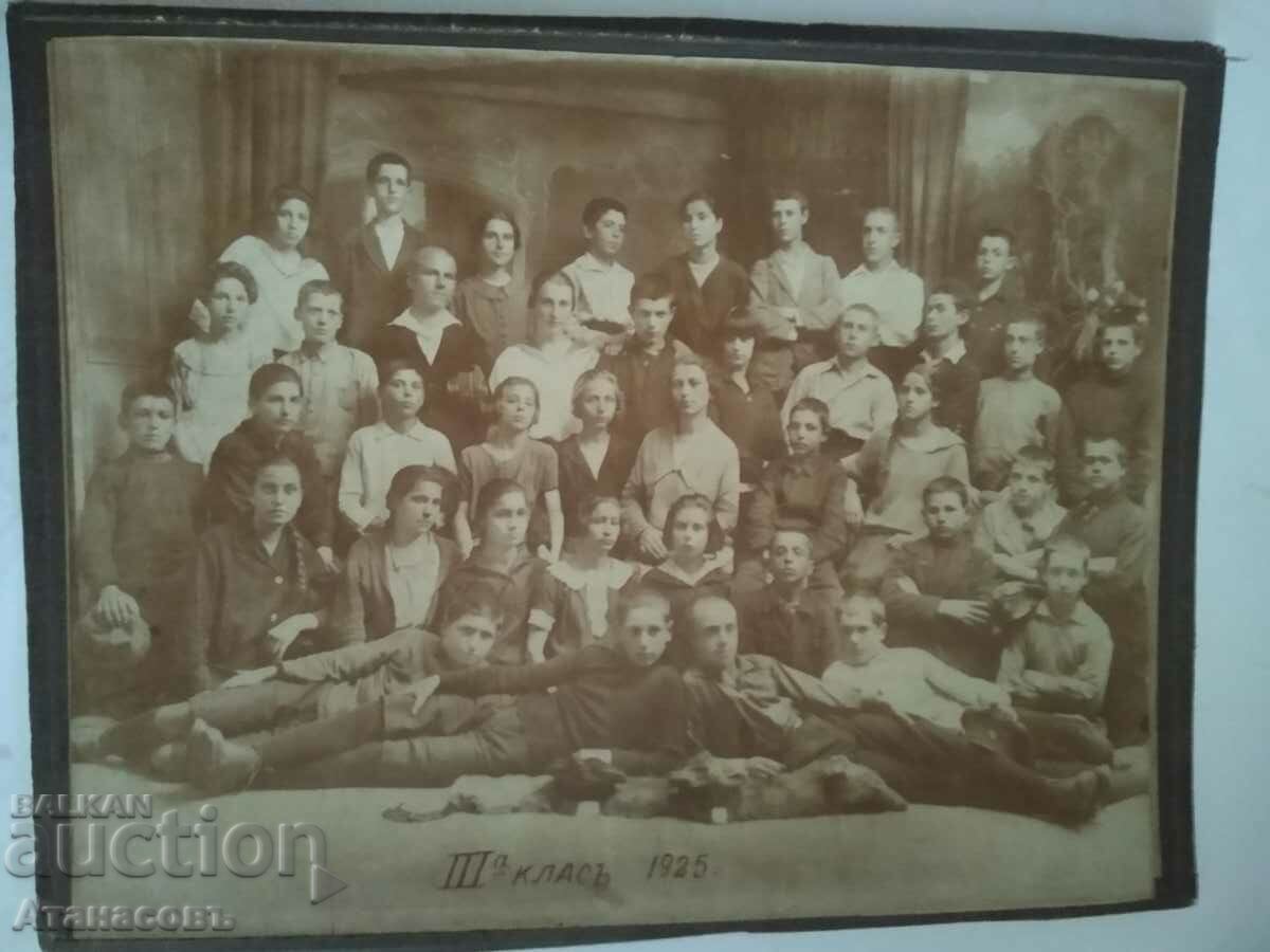 Fotografie din carton foto pentru elevi clasa 1925