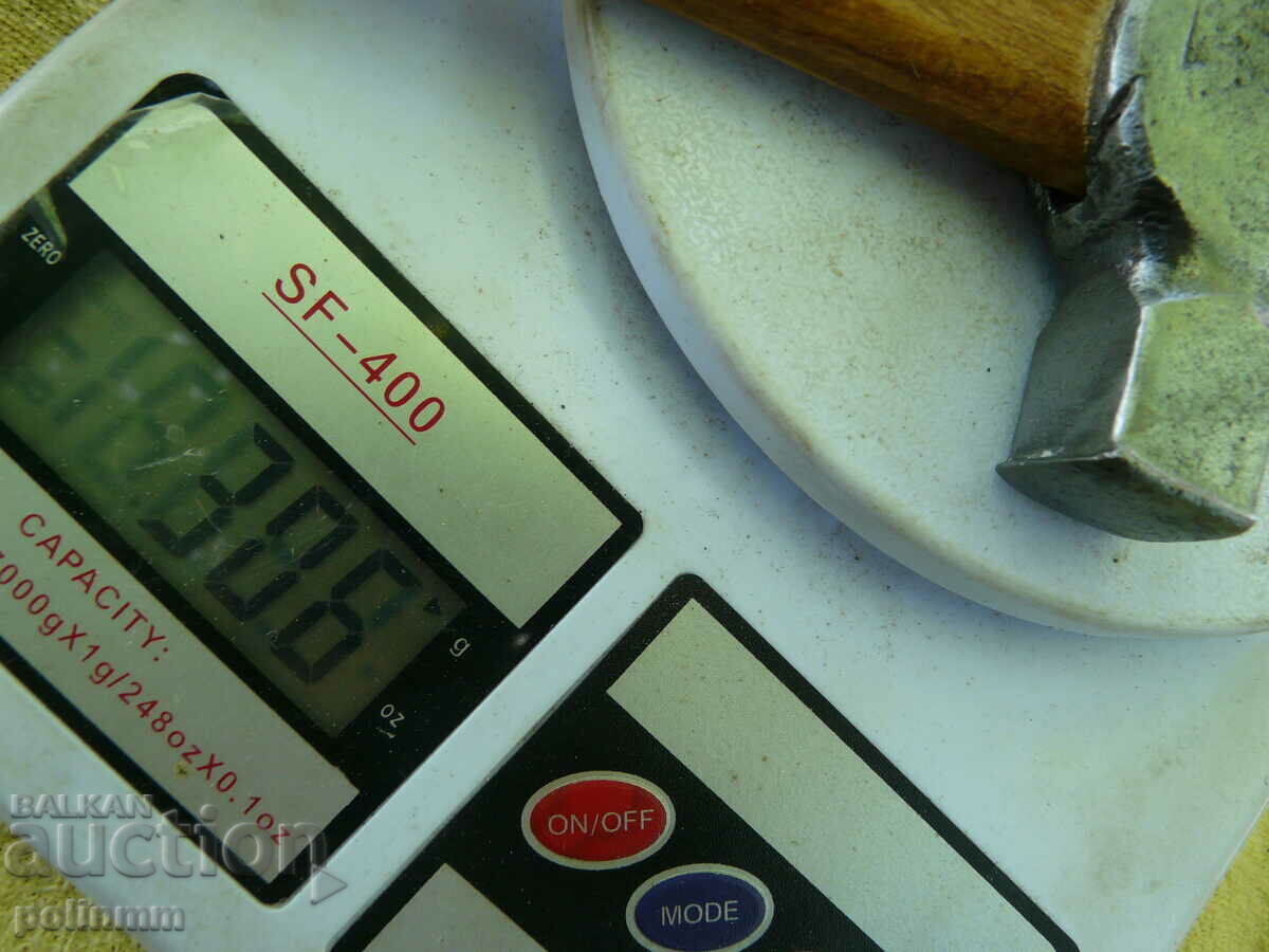 Παλιό σφυρί τεχνίτη - 218 - 5