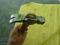 Old craftsman's hammer - 218