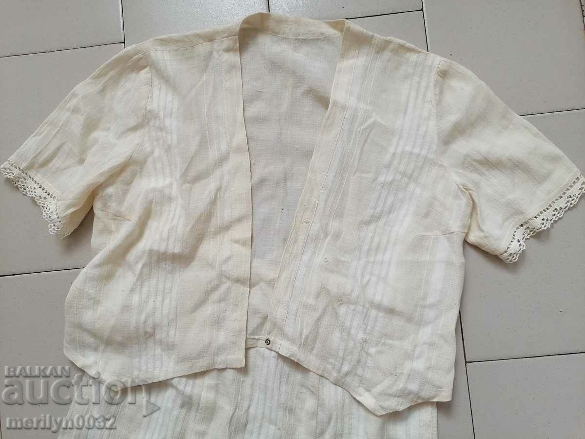 Auction Shirt and skirt with lace edging from chaise longue Auction Shirt and skirt with lace edging from chaise longue