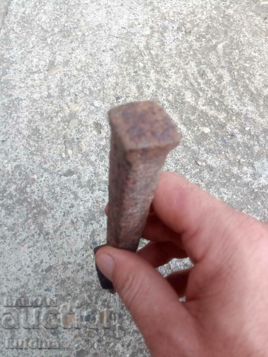 Delivery of Old hand forged anvil Delivery of Old hand forged anvil