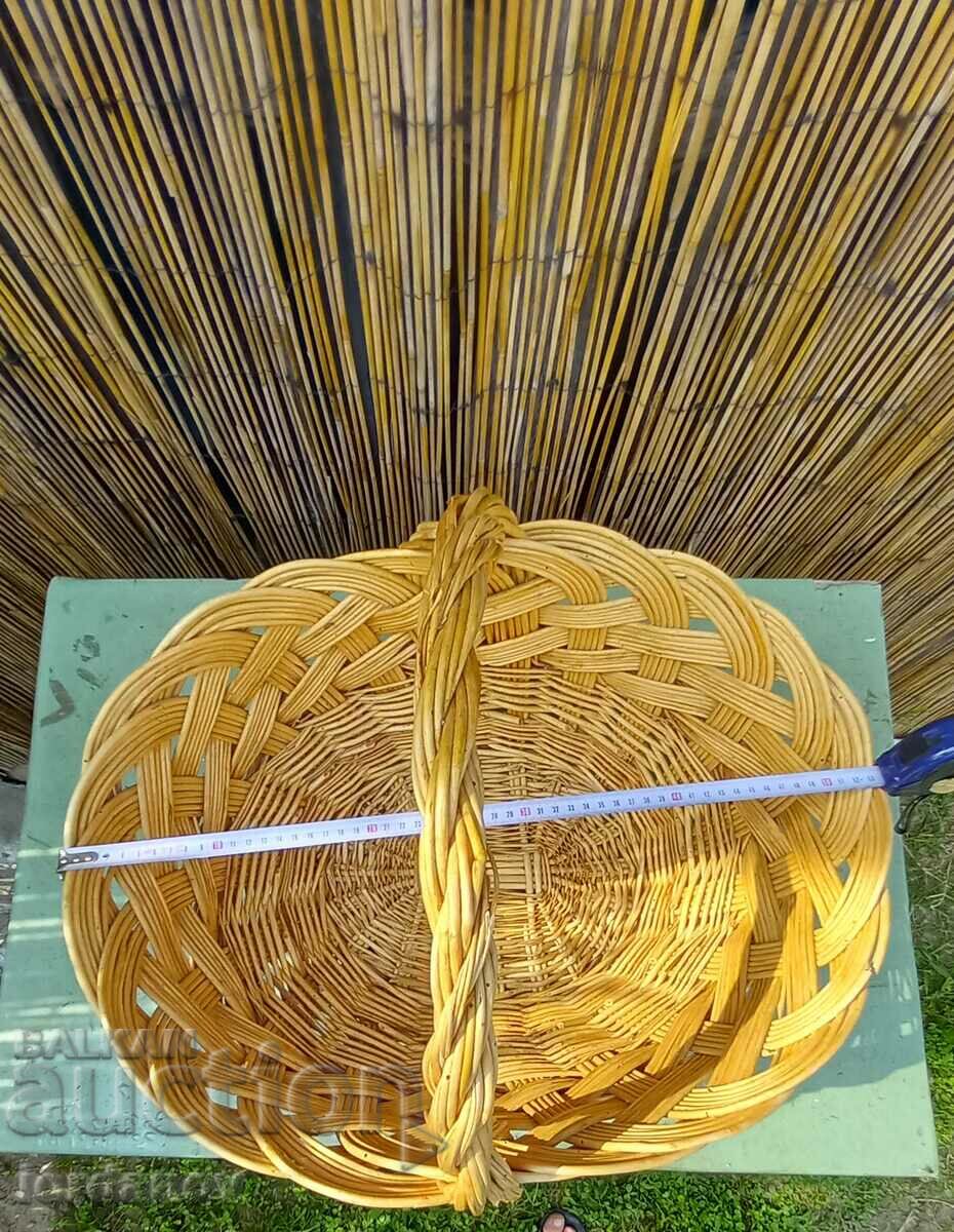 Delivery of An old basket Delivery of An old basket