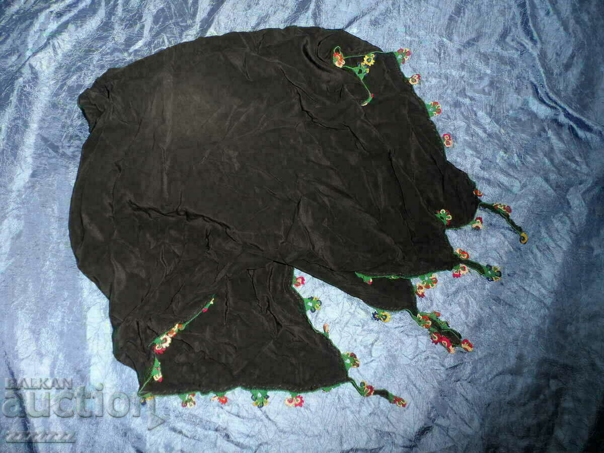 Silk Head Towel with price 500.00 BGN | € 255.65 Silk Head Towel with price 500.00 BGN | € 255.65