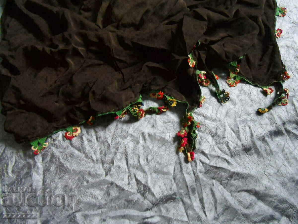 Auction  Silk Head Towel