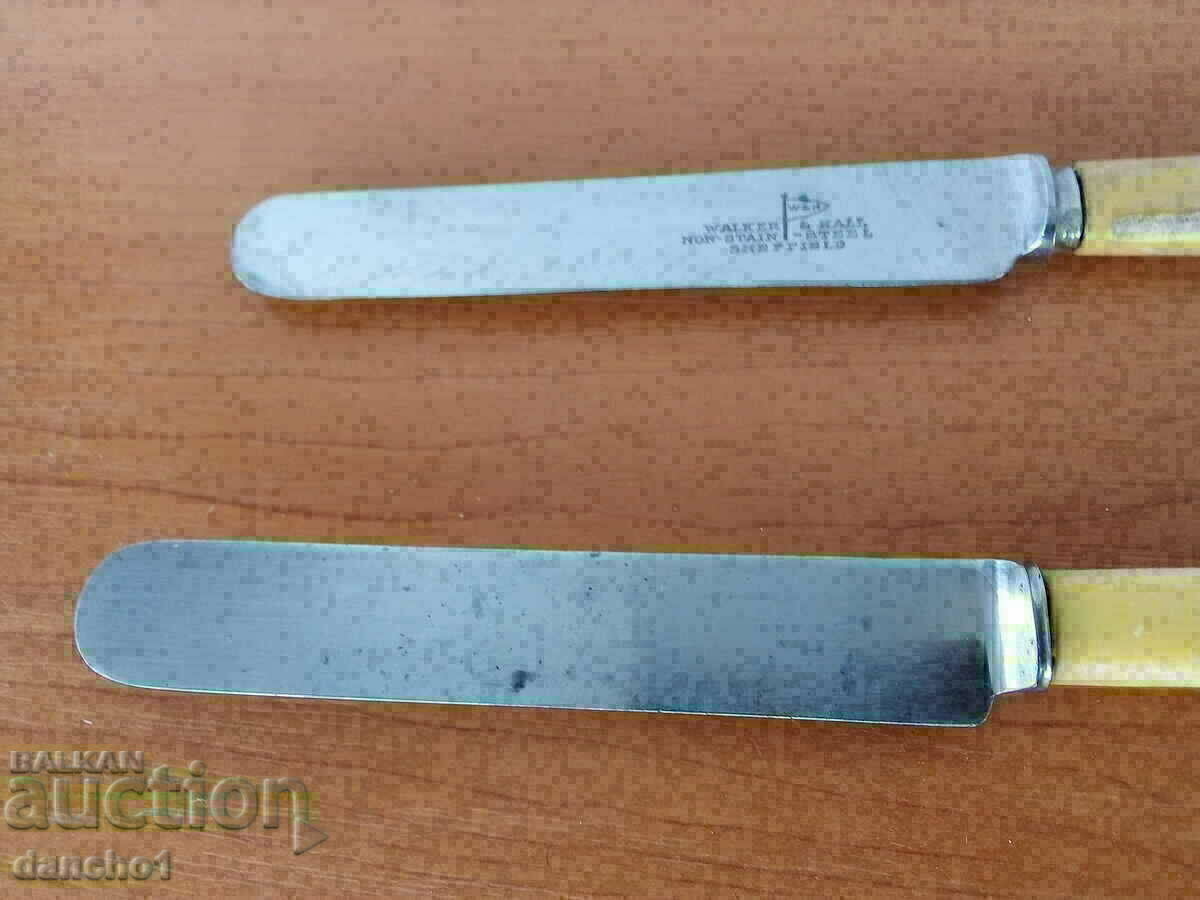 Licitație Două cuțite Sheffield Licitație Două cuțite Sheffield