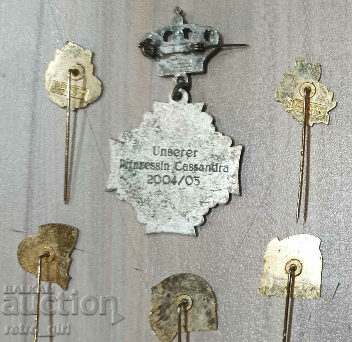 Παράδοση Πουλάω κυνηγετικά σήματα, πινακίδες.