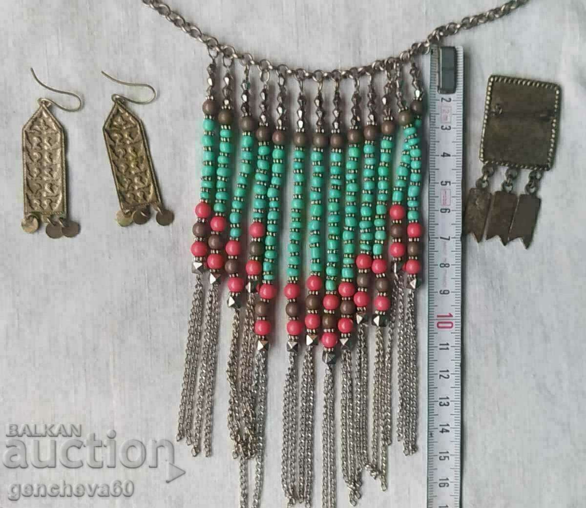 Auction Antique jewelry necklace brooch and earrings Auction Antique jewelry necklace brooch and earrings