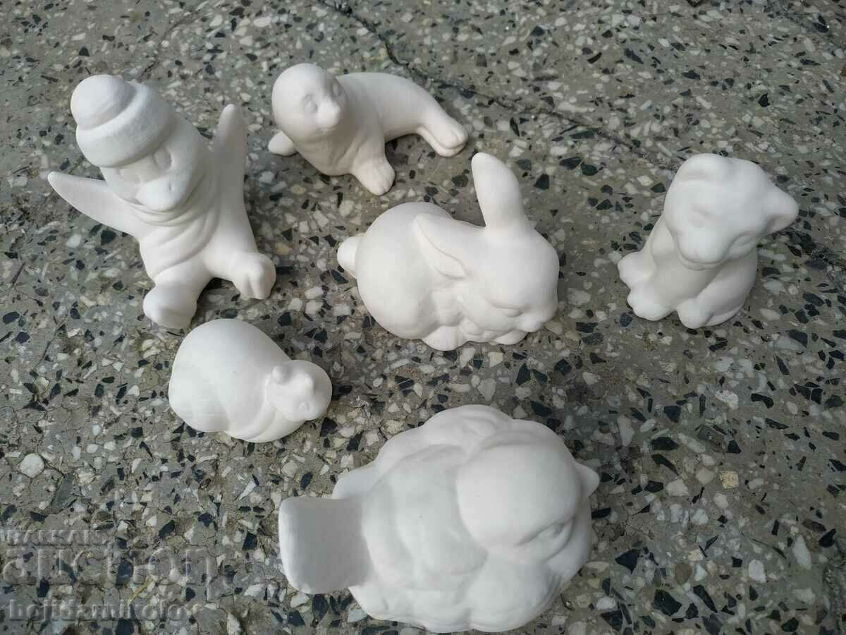 White, new, German figures for coloring. The price is for the lot