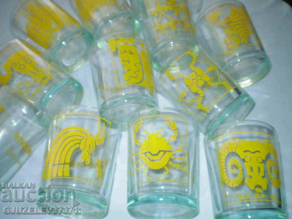 Auction 12 Glass Cups with the Signs of the Zodiac Auction 12 Glass Cups with the Signs of the Zodiac