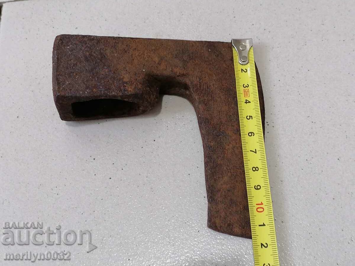 Delivery of Old ax torpedo saber hat without gland Delivery of Old ax torpedo saber hat without gland