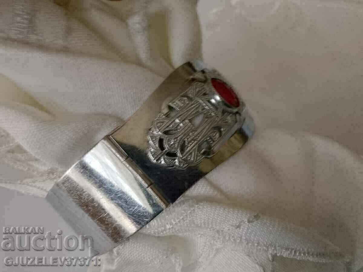 Licitație Brățară de damă veche și elegantă, cromată nouă