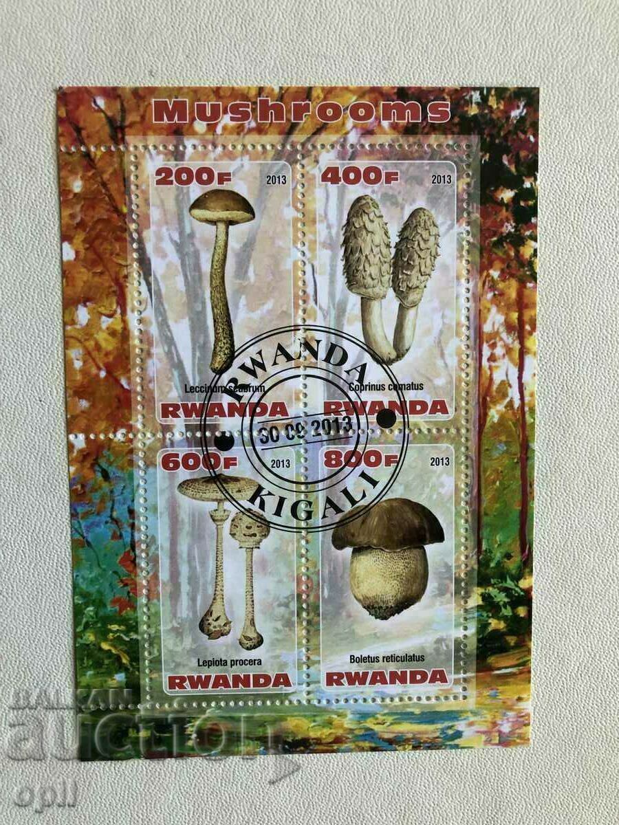 Ciuperci bloc ștampilate 2013 Rwanda