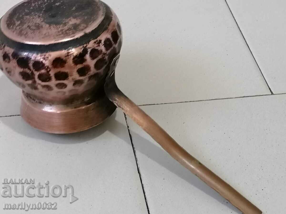 Auction  Old copper tin, coffee, baker, copper pot