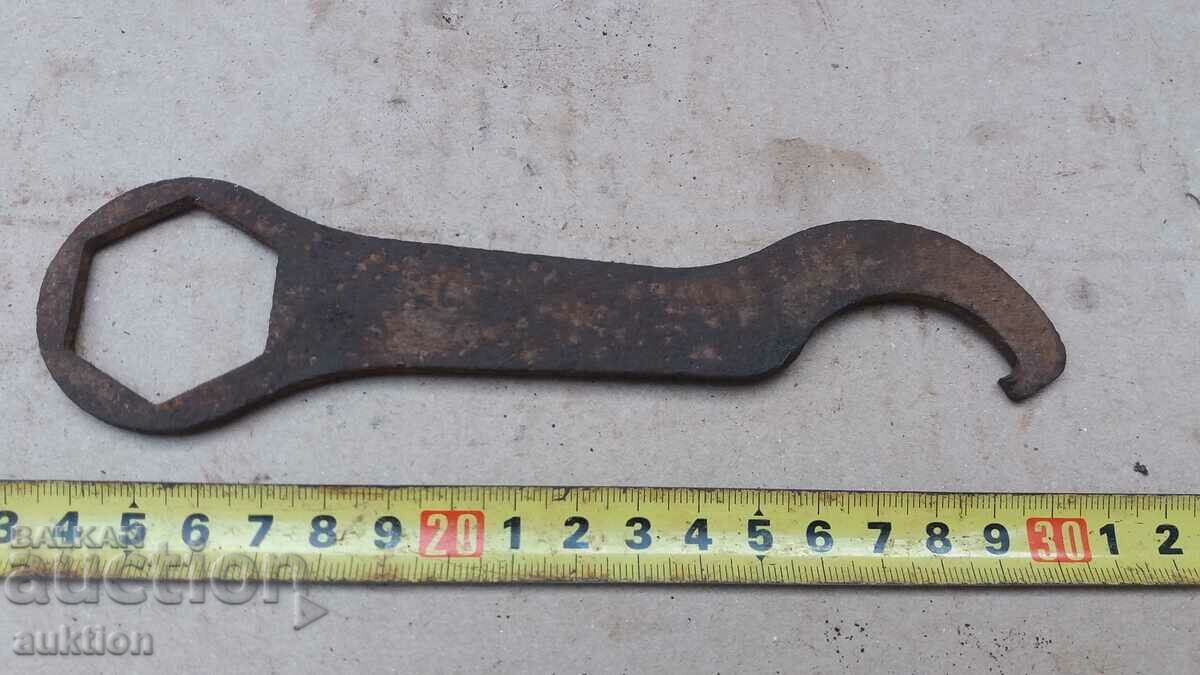 Auction  WHEEL WRENCH