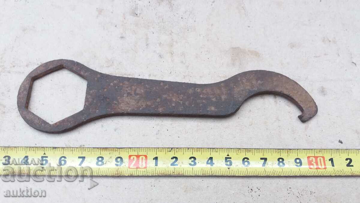 Delivery of WHEEL WRENCH