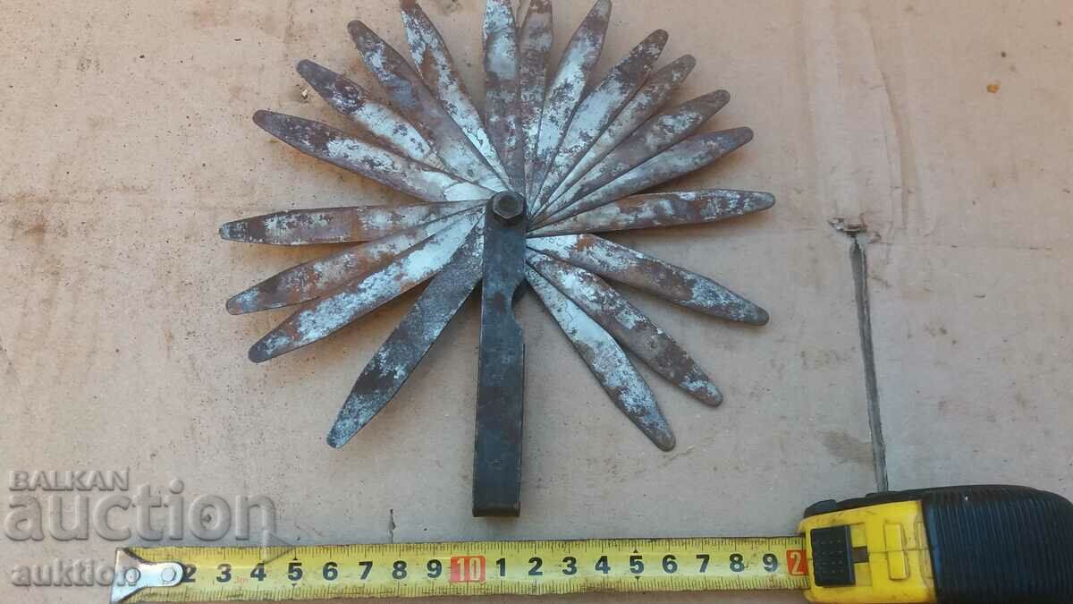 Clearance measuring tool, 0.05-1.00 mm - 20 plates - 7 Clearance measuring tool, 0.05-1.00 mm - 20 plates - 7