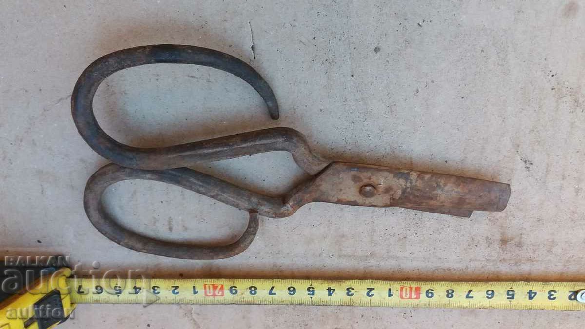FORGED ABADJIAN SCISSORS with price 2.49 BGN | € 1.27 FORGED ABADJIAN SCISSORS with price 2.49 BGN | € 1.27
