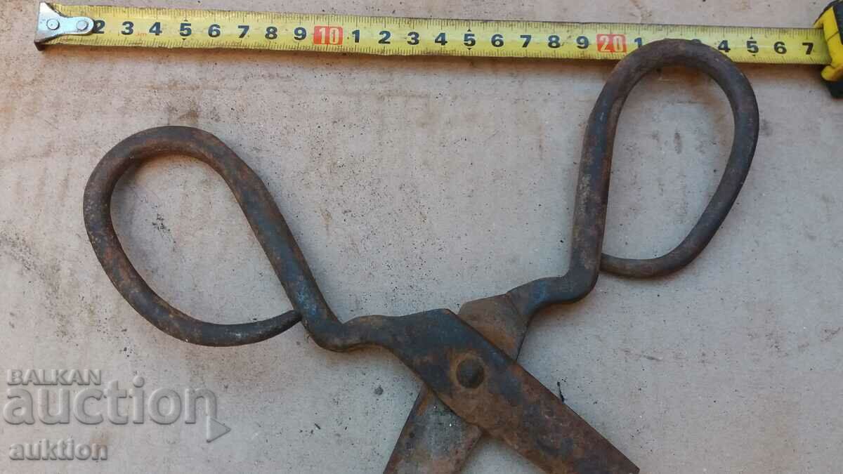 Delivery of FORGED ABADJIAN SCISSORS Delivery of FORGED ABADJIAN SCISSORS